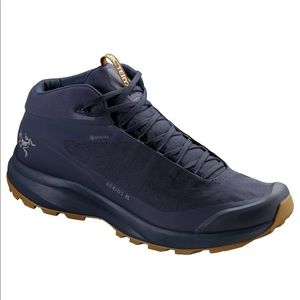 Arc’teryx Aerios FL Mid GTX men’s hiking shoes